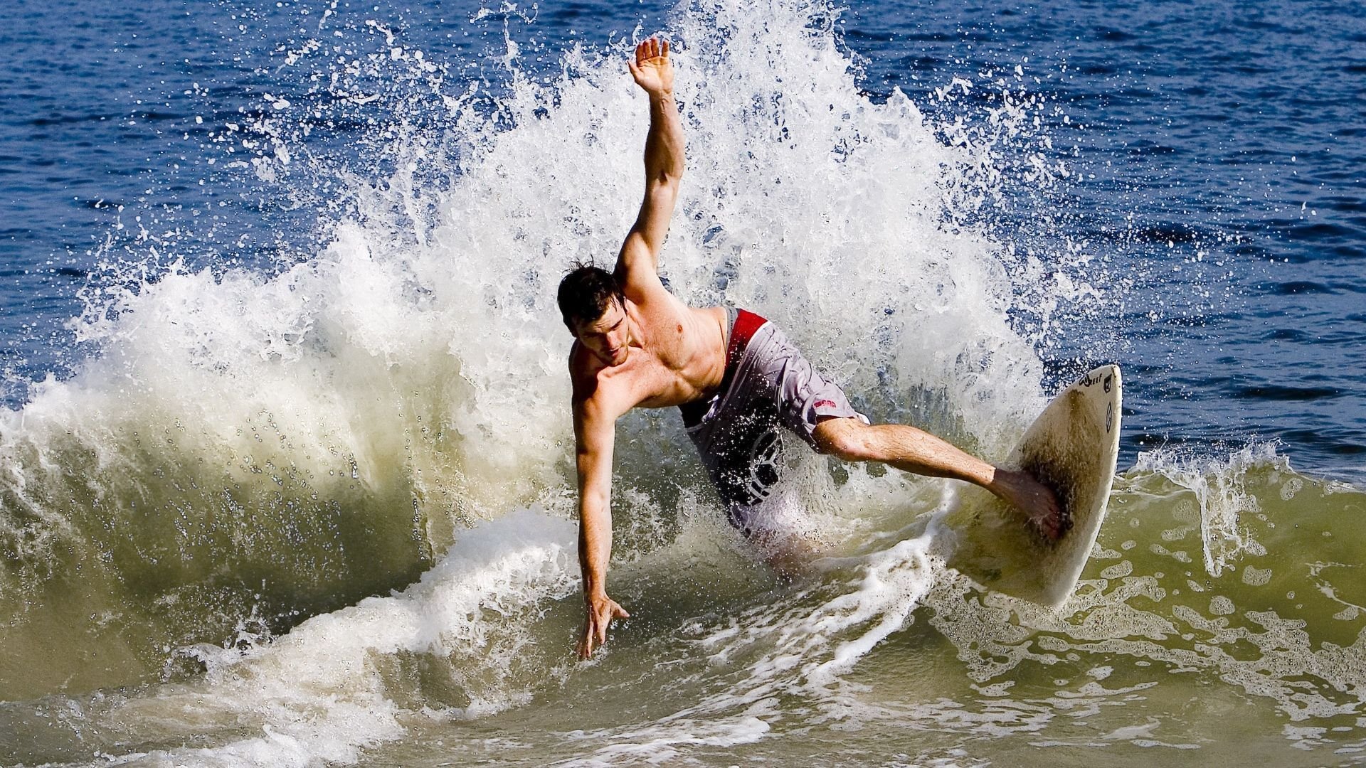 游泳世锦赛：孙杨豪夺金牌，继续领跑水中霸主榜！，孙杨游泳世锦赛冠军